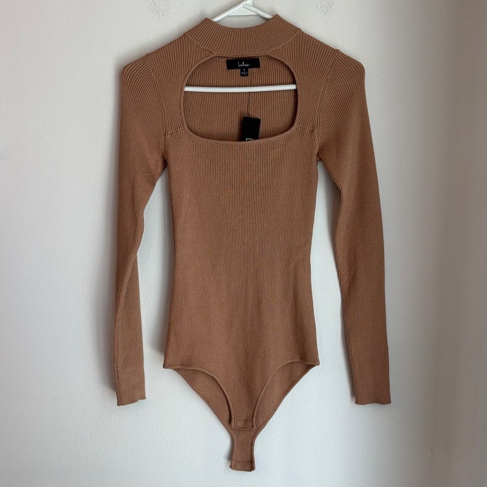 Lulu's ribbed knit cutout Camel Long Sleeve Bodysuit Women’s small NWT mock neck - Picture 5 of 16